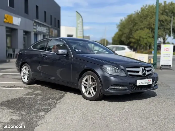 Mercedes-Benz C-Class 2013 photo 5