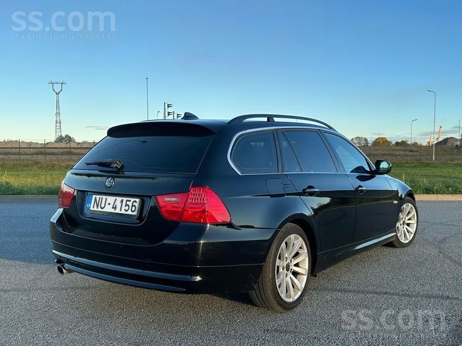 BMW 320D 2009 photo 3