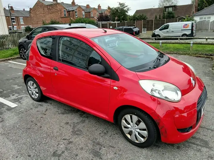 Citroen C1 2011 photo 2