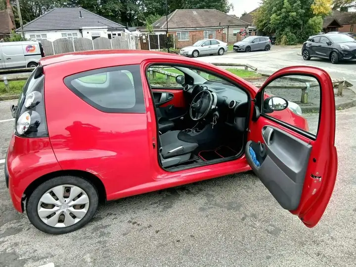 Citroen C1 2011 photo 4
