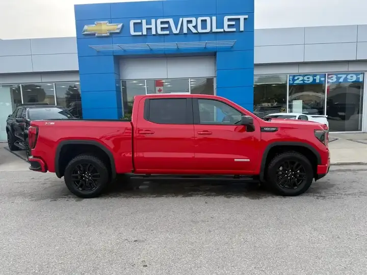 GMC Sierra 1500 2026 photo 2
