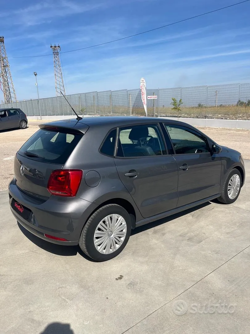 Volkswagen Polo 2015 photo 5