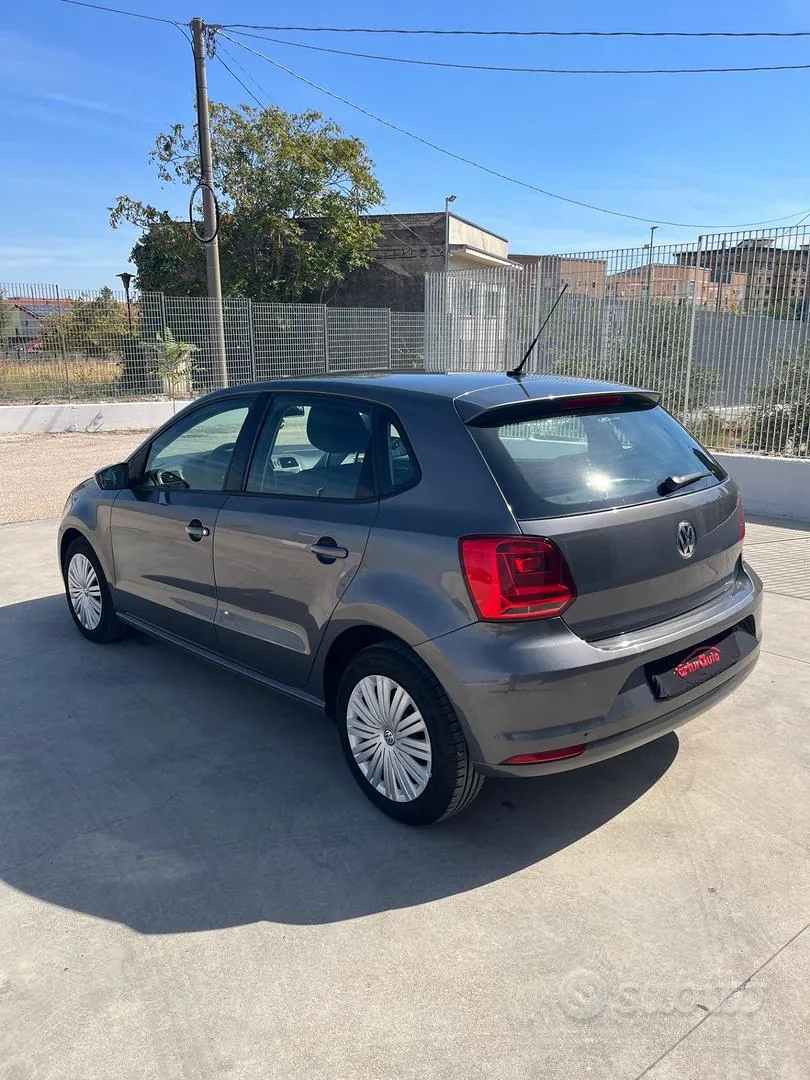 Volkswagen Polo 2015 photo 3