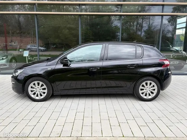 Peugeot 308 2015 photo 2