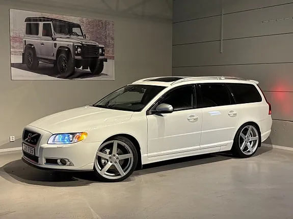 Volvo V70 2012 photo 2