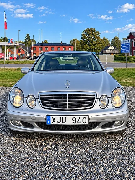 Mercedes-Benz E200 2006 photo 2