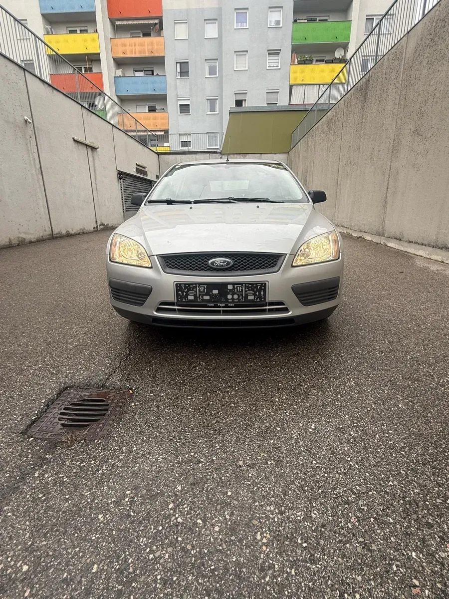 Ford Focus 2007 photo 2