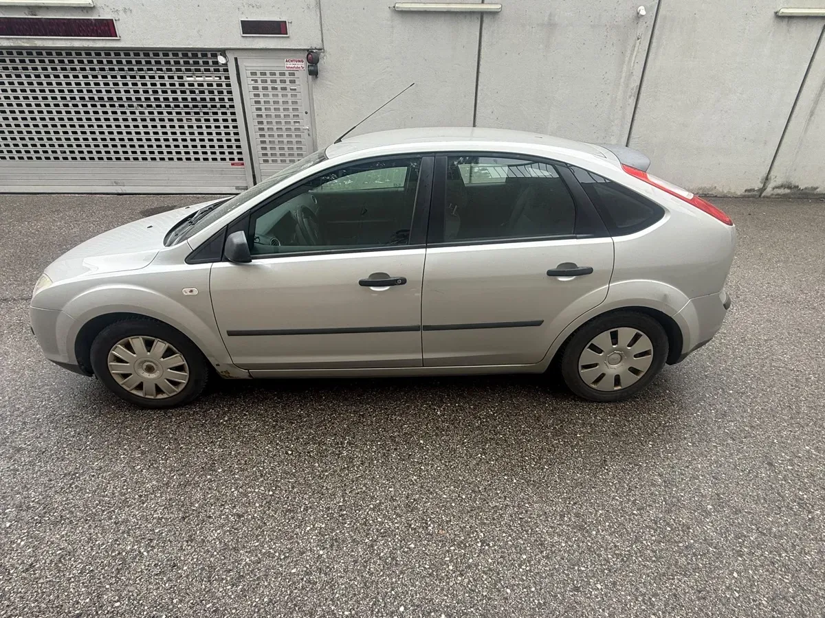 Ford Focus 2007 photo 3