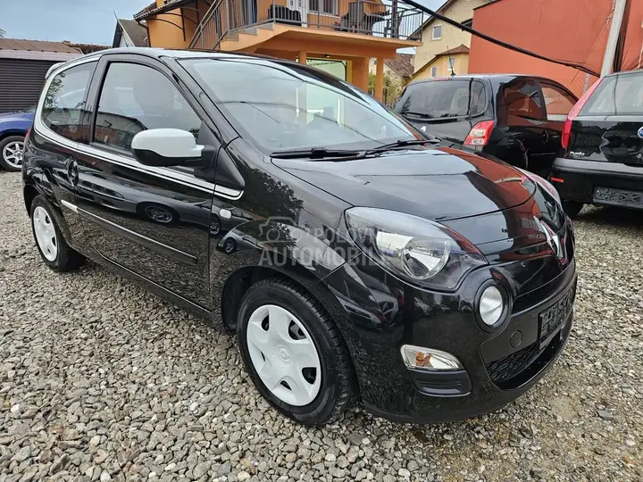 Renault Twingo 2013 photo 2