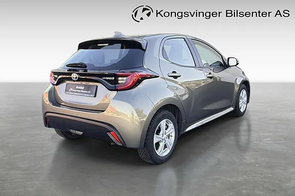 Toyota Yaris 2023 photo 5