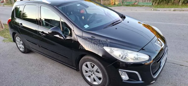 Peugeot 308 2011 photo 3