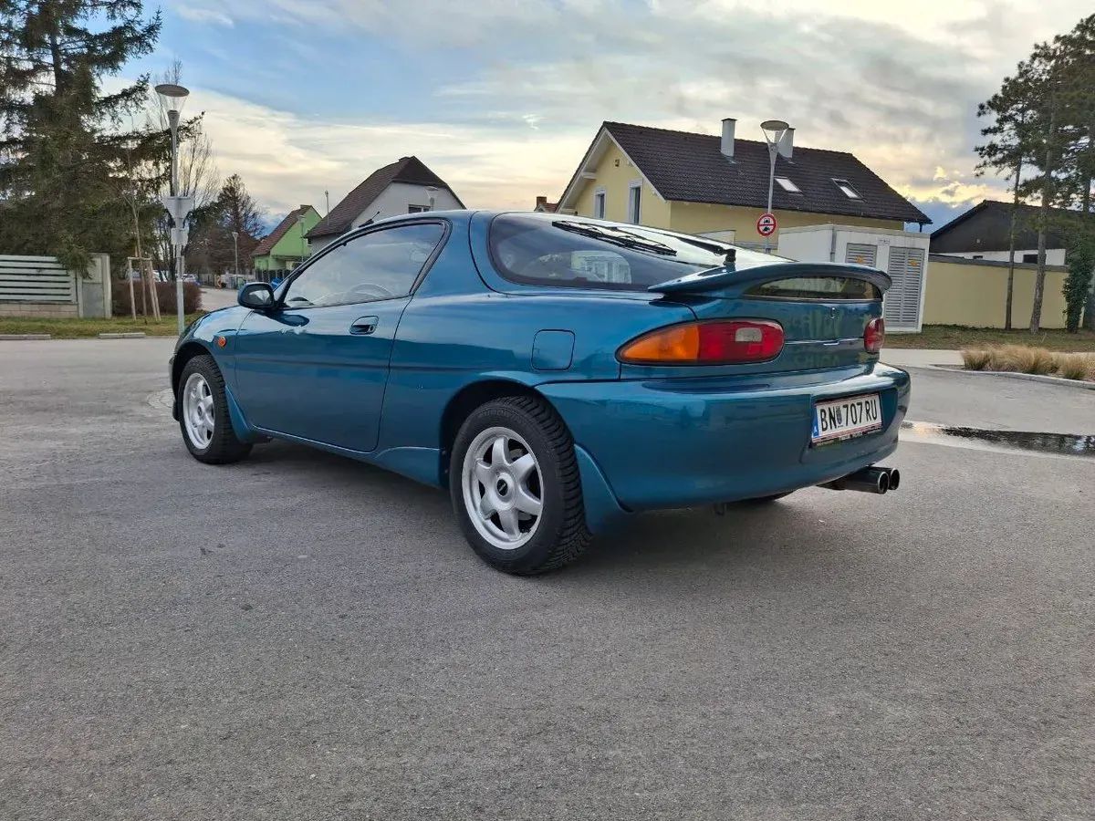 Mazda Mx-3 1992 photo 3