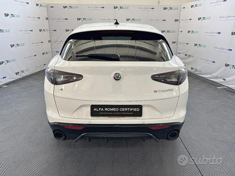 Alfa Romeo Stelvio 2024 photo 4