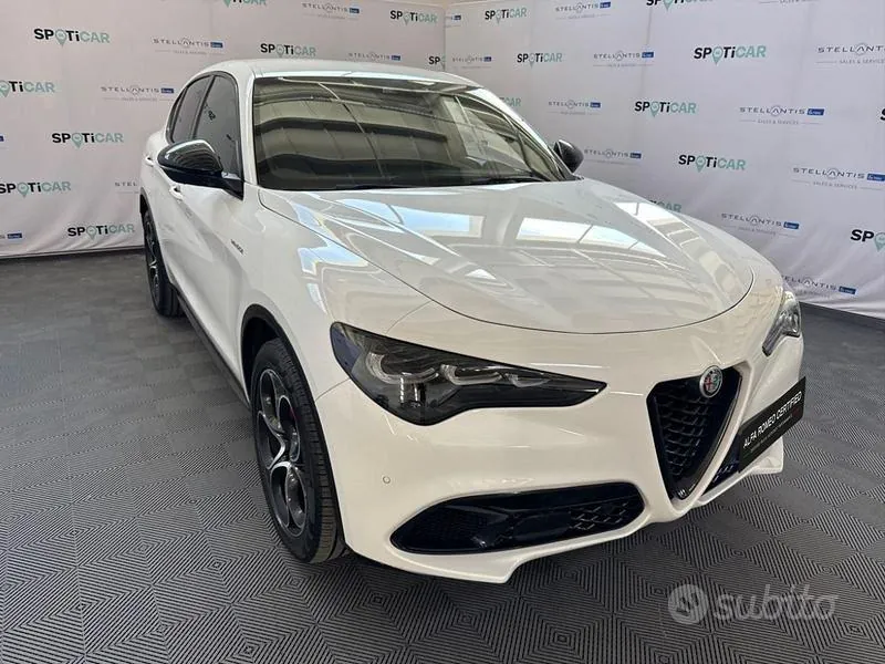 Alfa Romeo Stelvio 2024 photo 5
