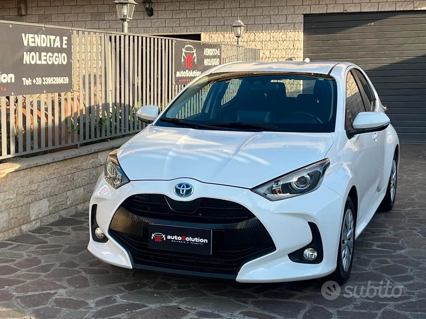 Toyota Yaris 2023 photo 4