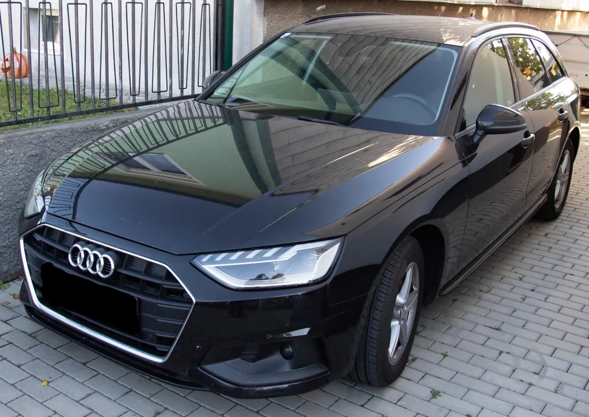 Audi A4 2020 photo 2