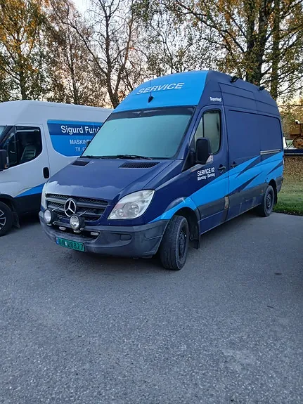Mercedes-Benz Sprinter 313 2010 photo 2