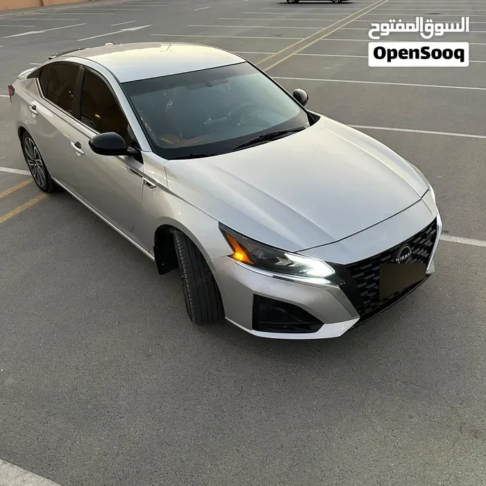 Nissan Altima 2019 photo 2