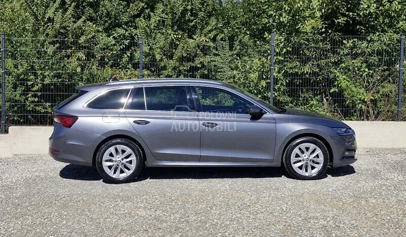 Skoda Octavia 2022 photo 2