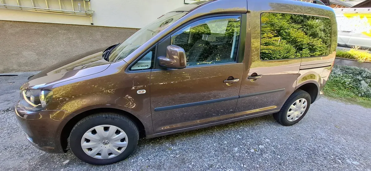 Volkswagen Caddy 2012 photo 2