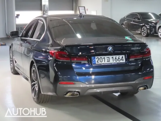 BMW 5 Series 2023 photo 4