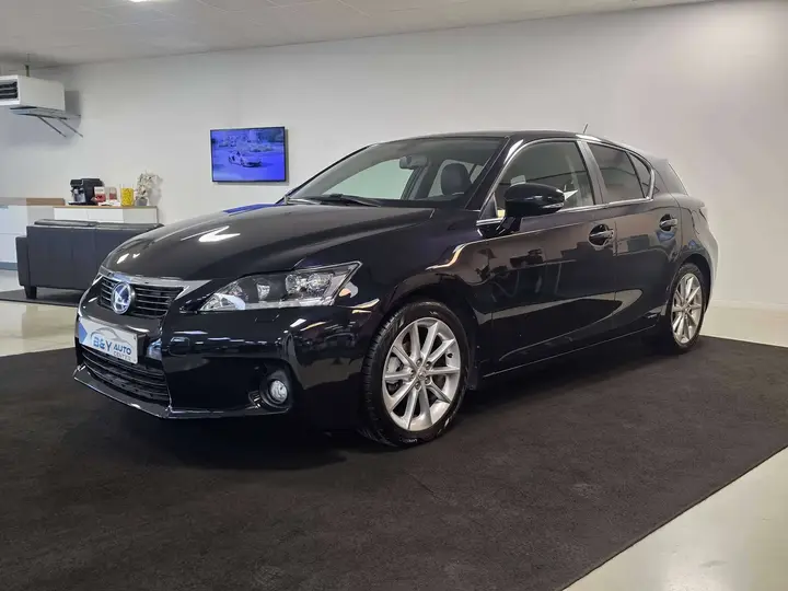 Lexus Ct 200H 2011 photo 3