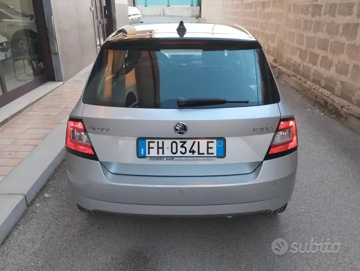 Skoda Fabia 2016 photo 5