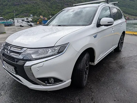 Mitsubishi Outlander 2018 photo 3