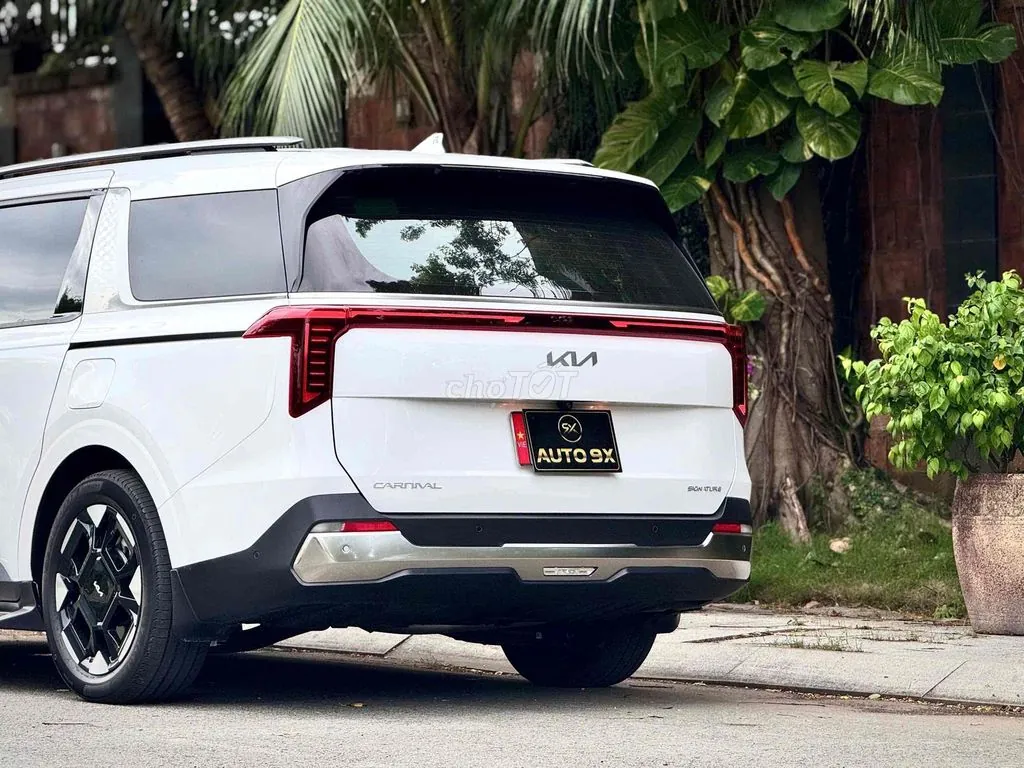 Kia Carnival 2025 photo 5