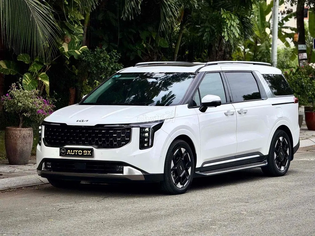 Kia Carnival 2025 photo 2