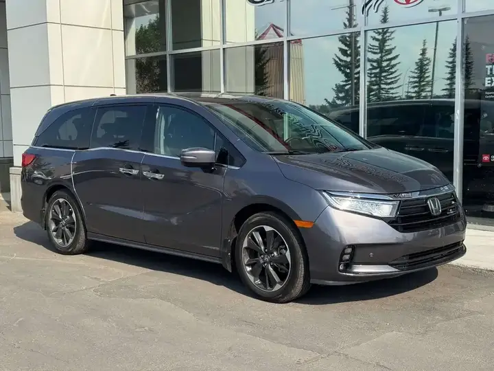 Honda Odyssey 2024 photo 3