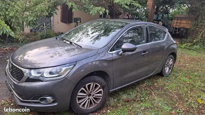 DS Automobiles Ds 4