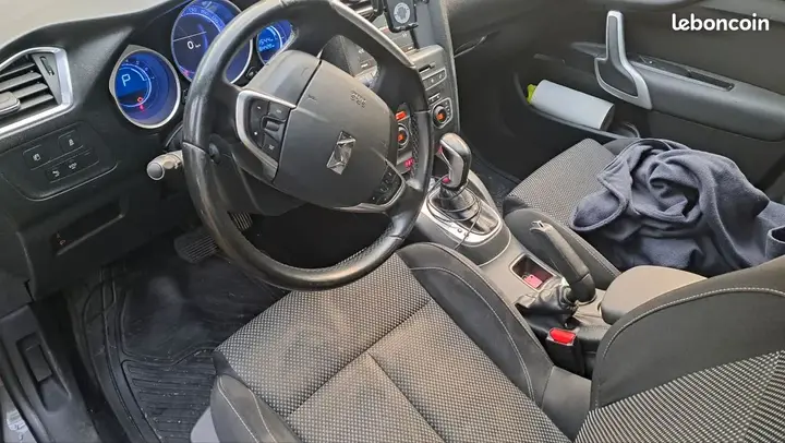 DS Automobiles Ds 4 2017 photo 3