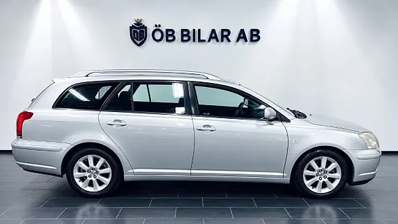 Toyota Avensis 2005 photo 2