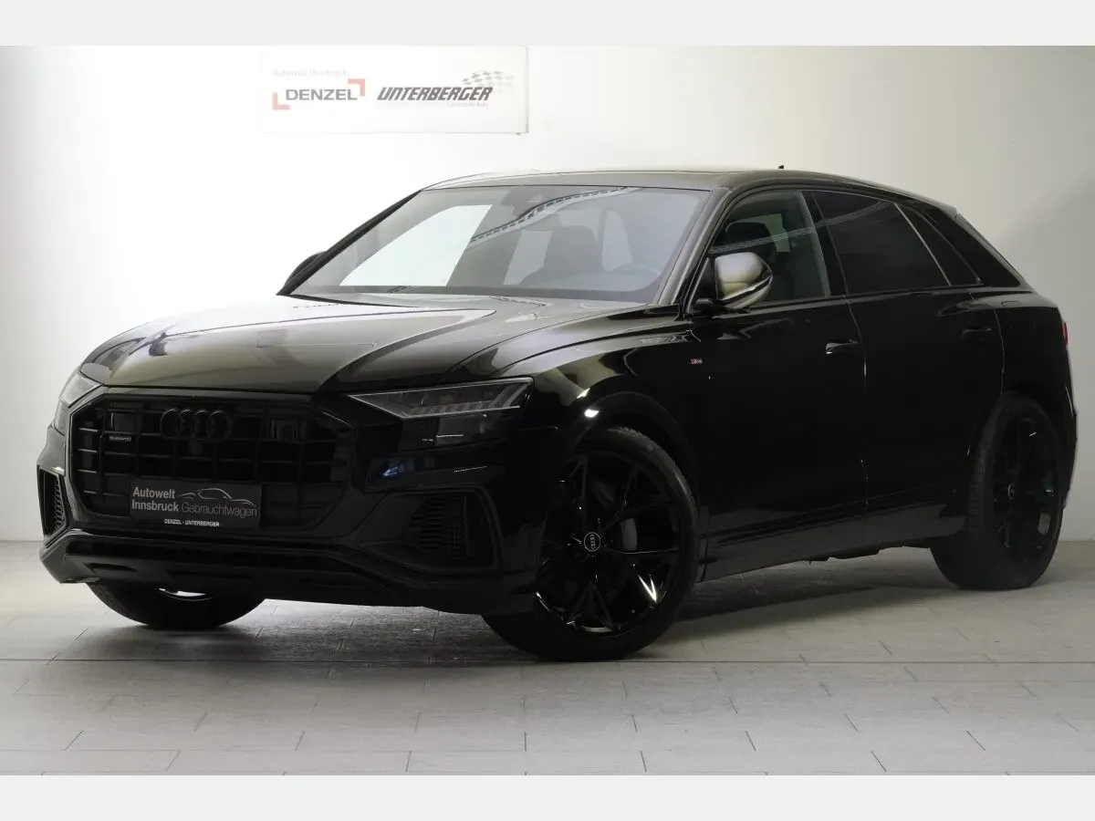 Audi Q8 2021 photo 2