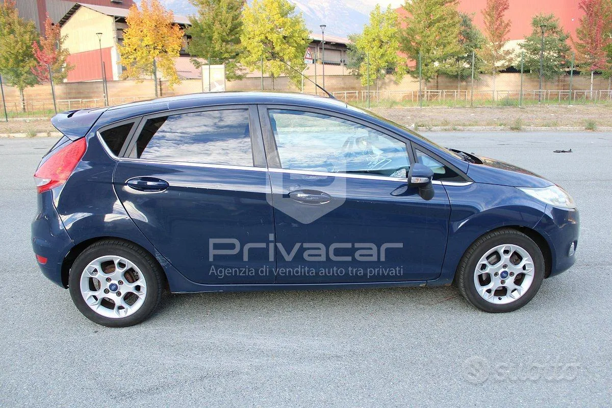Ford Fiesta 2012 photo 4