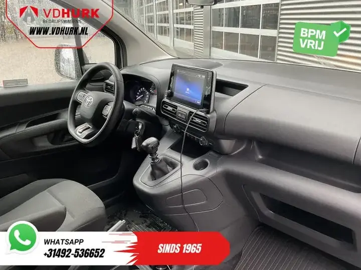 Toyota Proace City 2024 photo 3