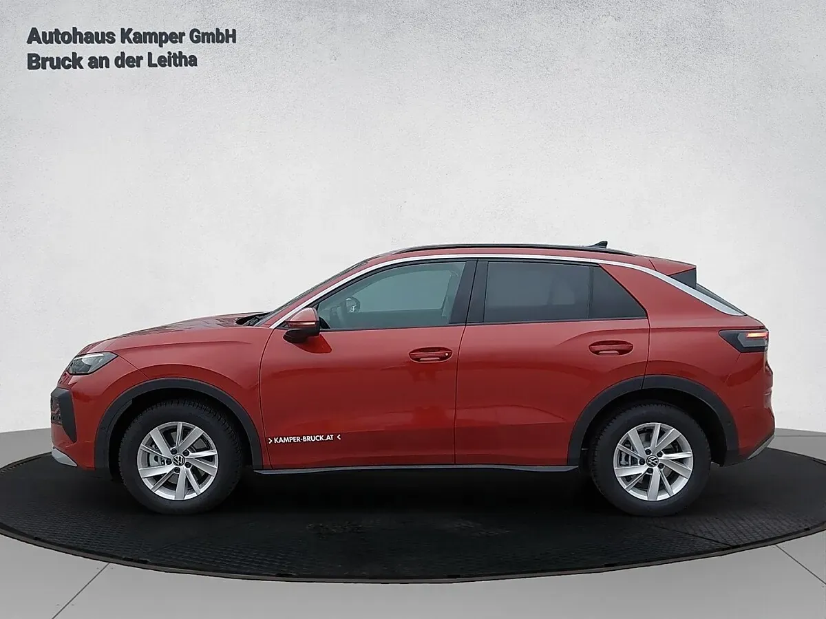 Volkswagen T-Roc 2026 photo 2