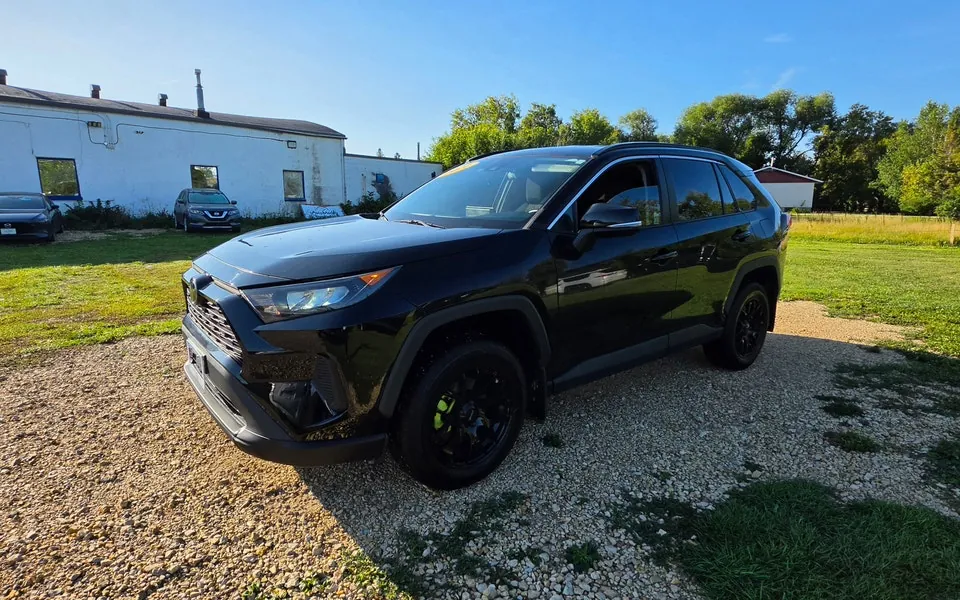 Toyota Rav4 2021 photo 3