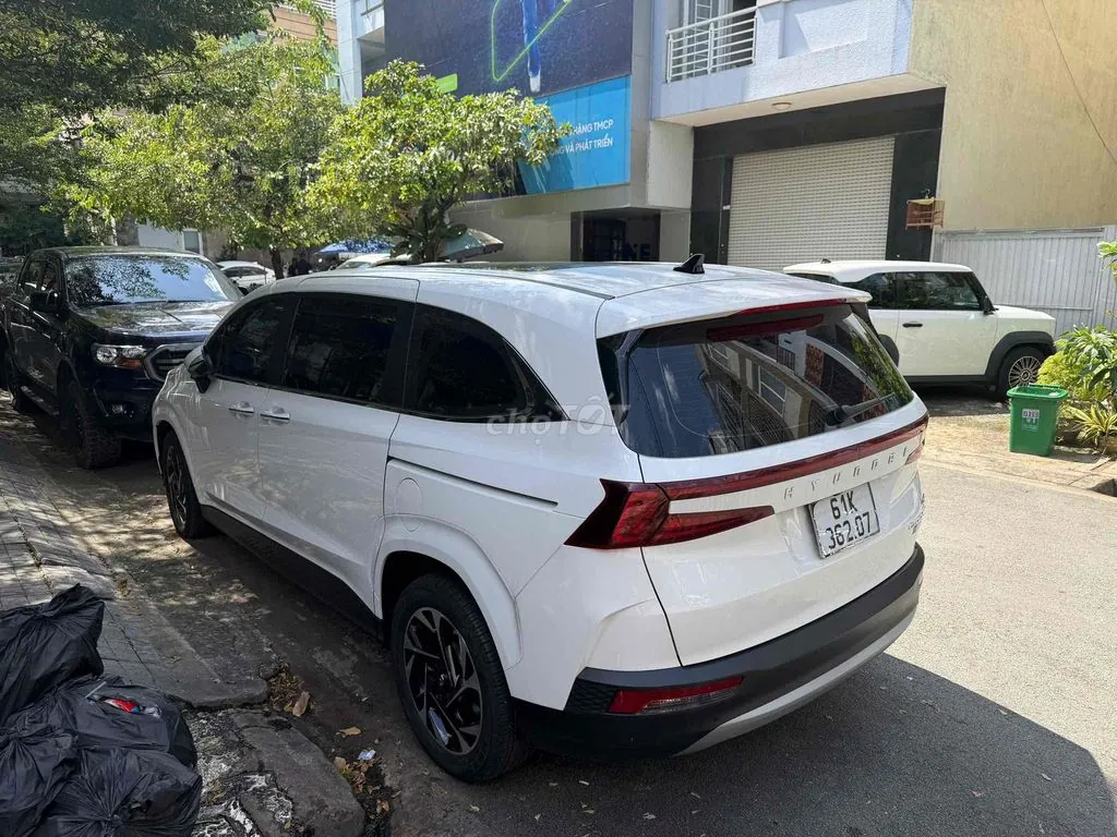 Hyundai Custin 2023 photo 4