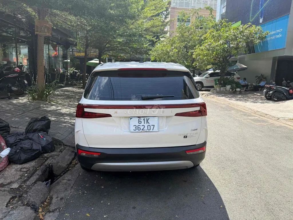 Hyundai Custin 2023 photo 2