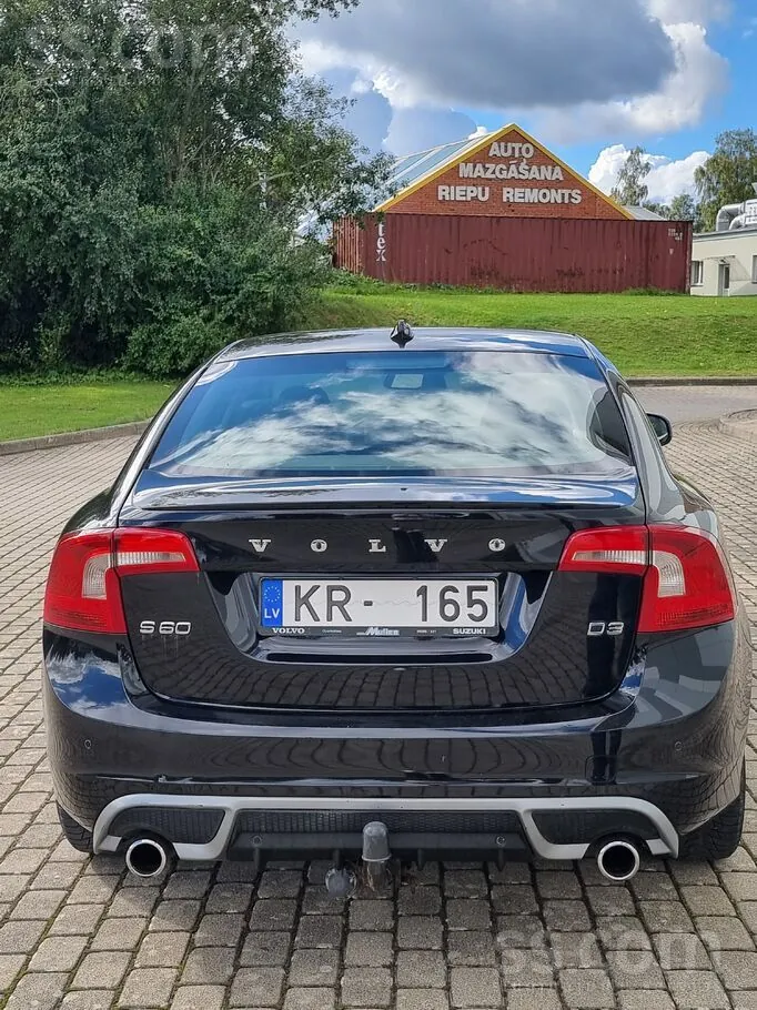 Volvo S60 2011 photo 4