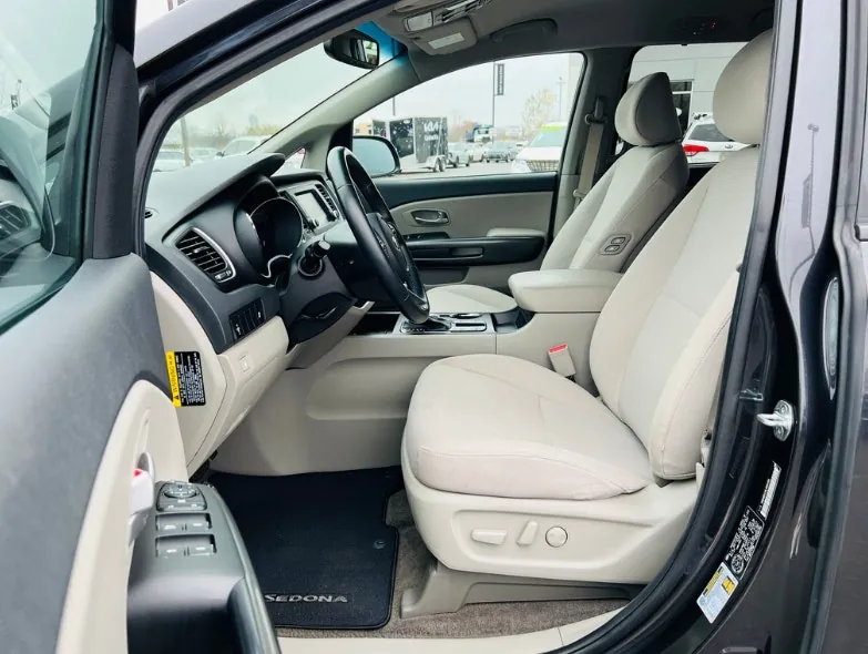 Kia Sedona 2020 photo 5