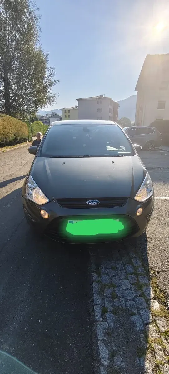 Ford S-Max 2010 photo 3