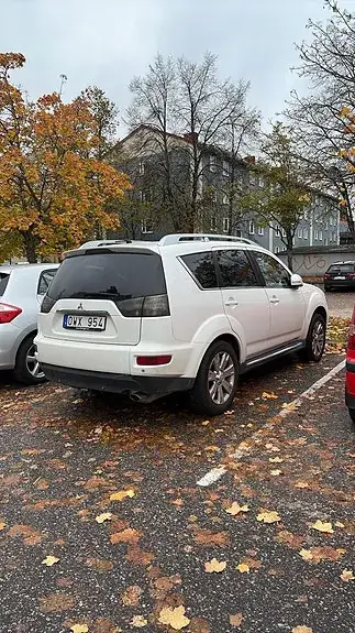 Mitsubishi Outlander 2010 photo 3