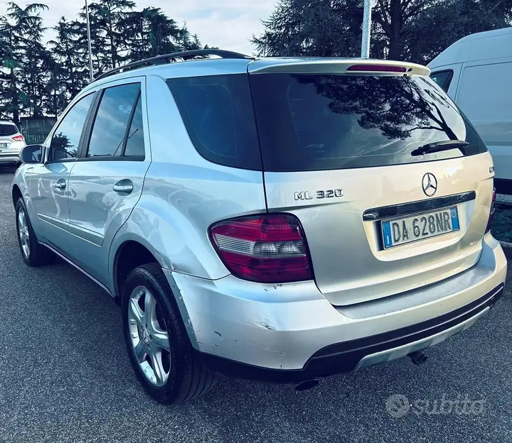Mercedes-Benz Ml 320 Cdi 2006 photo 4