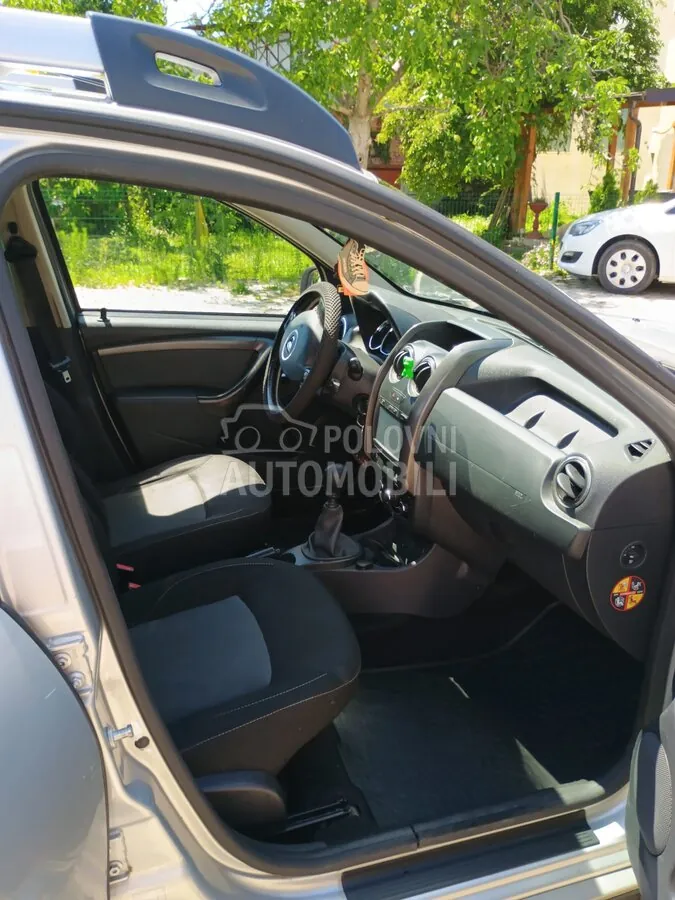 Dacia Duster 2016 photo 5