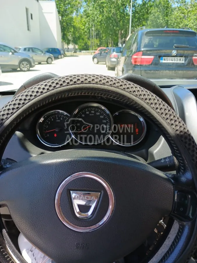 Dacia Duster 2016 photo 2