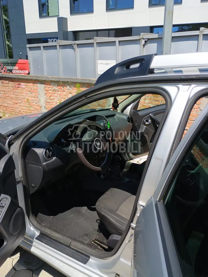 Dacia Duster 2016 photo 3