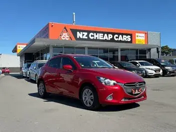 Mazda Demio 2015 photo 2